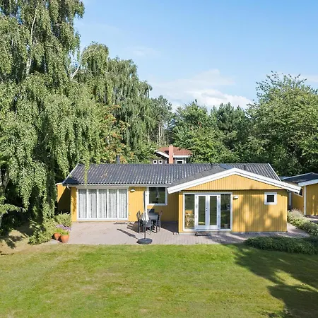Holiday home Awesome In With Wifi